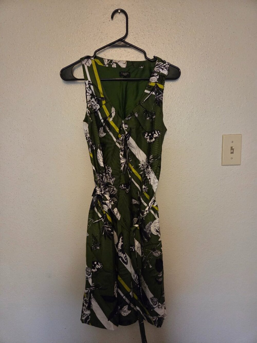 Talbots Petites 8P 100% Silk Green Floral Butterfly Wrap Dress Belted